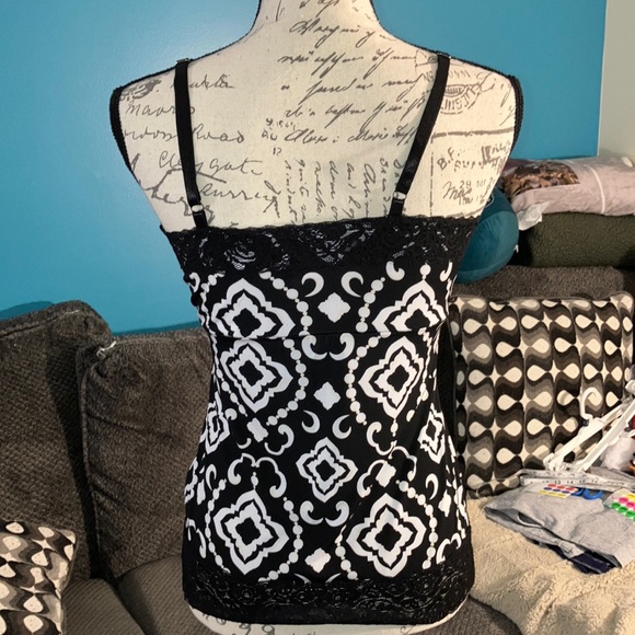 🔹4 for $30 WHBM Lace Cami, Small - Picture 4 of 7